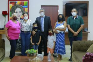 PC e sua família em encontro com a prefeita Josi Nunes